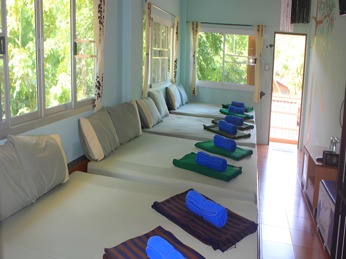 Others 4, Baan Fahsai Resort, Suan Phung