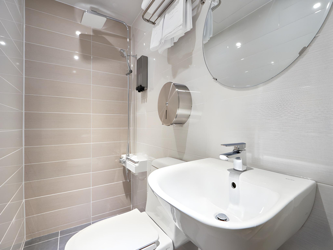 Bathroom 4, Hotel Noble Dongjak, Dongjak
