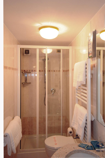Bathroom 4, Hotel Castello, Venezia