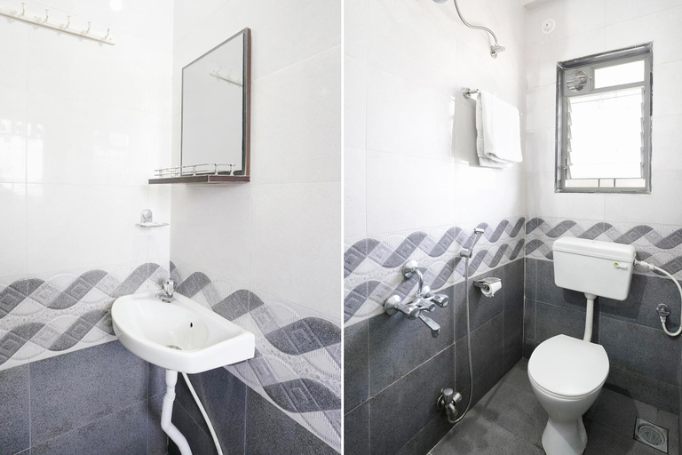 Bathroom, Fabhotel Komfort Inn, Pune