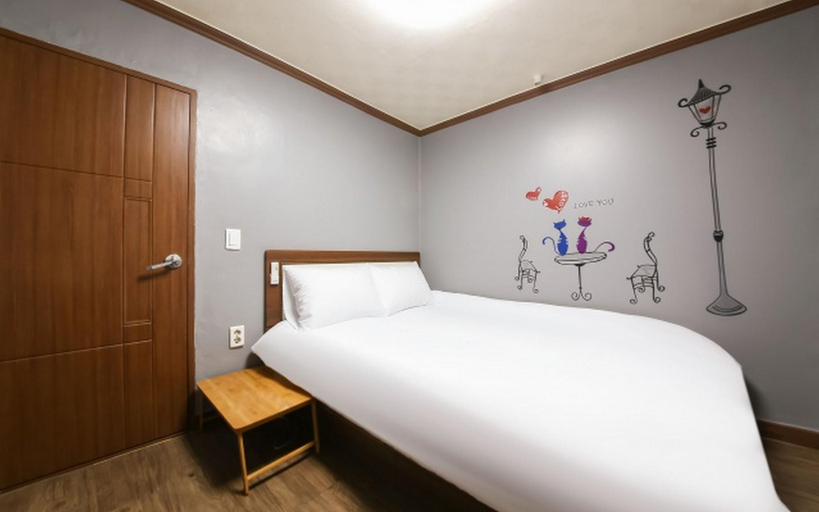Bedroom 4, Jinju The First, Jinju