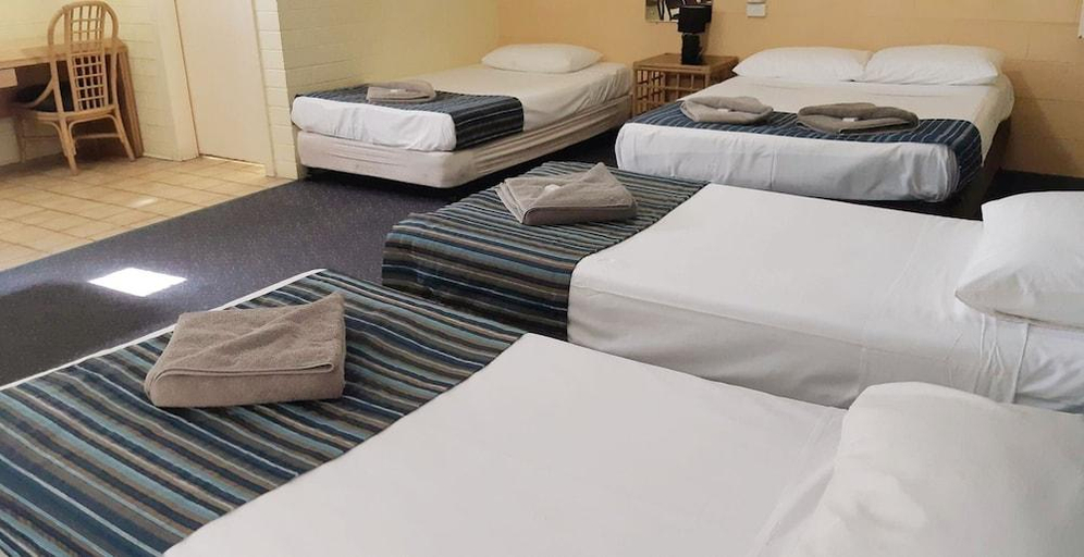 Bedroom 3, Burdekin Motor Inn, Burdekin
