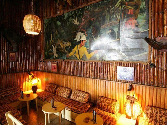 Food & Drinks 5, Hotel de La Poste, Saint-Louis
