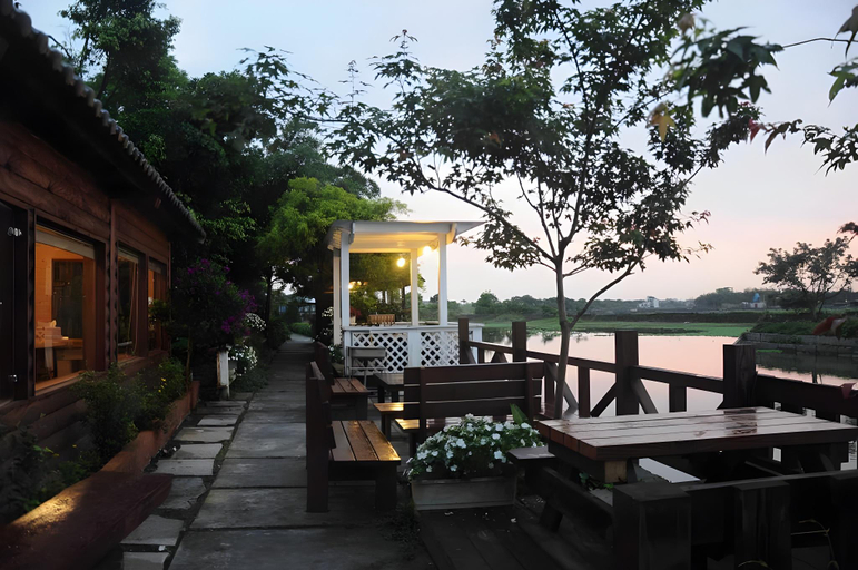 Others 3, River-Villa, Yilan