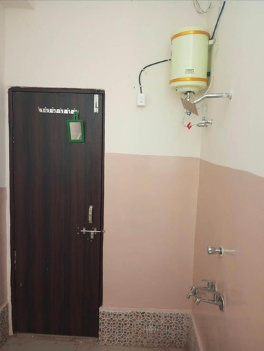 Bathroom, ROYAL PALACE BY RAJASTHAN MAHESHWARI BHAWAN, Katni