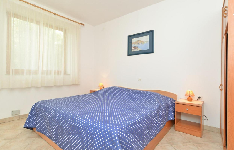 Bedroom 3, Cozy apartment with terrace and BBQ, Fažana