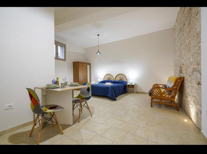 Others 2, Peperone holiday home, Brindisi