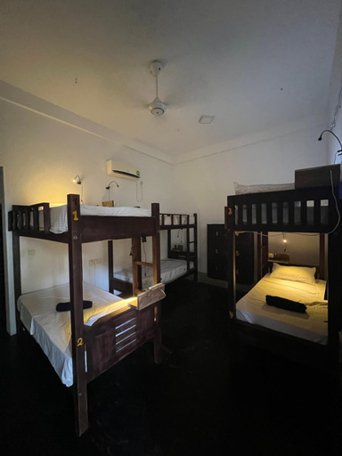 Bedroom 4, Arugambay Village, Pothuvil