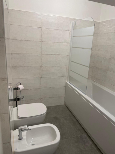 Bathroom, Mario Lupo House, Bergamo