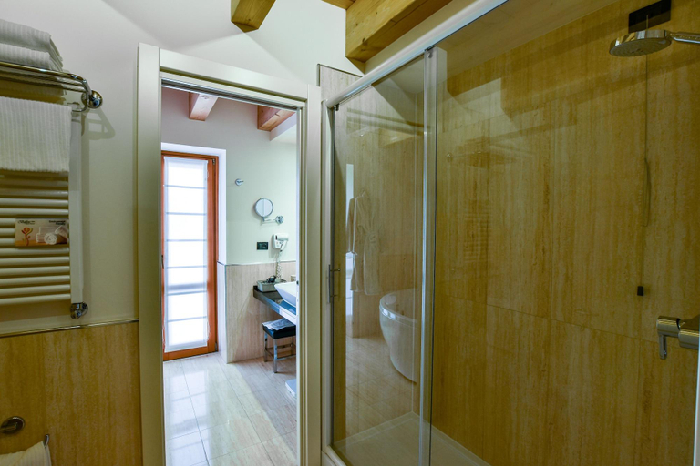 Bathroom 5, Belfiore Park Hotel****S, Verona