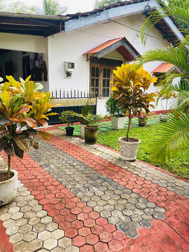 Others 3, The Green Garden, Dambulla