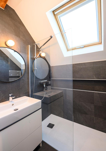 Bathroom 3, Le passage des cinq - 5 min du tram 15 min Strasbourg centre, Bas-Rhin