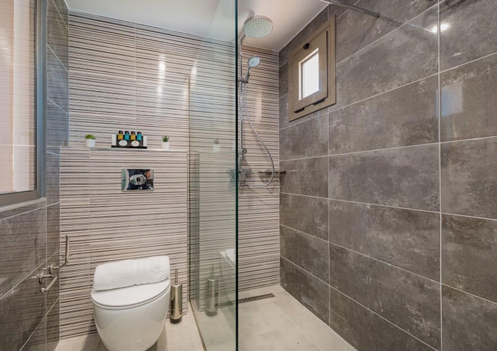 Bathroom 4, Oscar Hotel, Ionian Islands