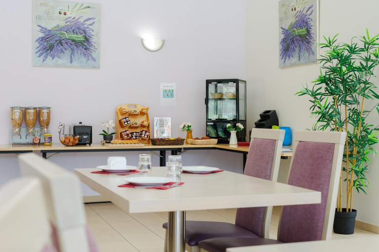 Food & Drinks 5, Residhotel – Résidence Pont du Gard, Gard