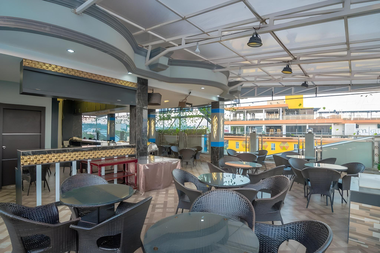 Food & Drinks 5, Lucky Star Hotel, Batam