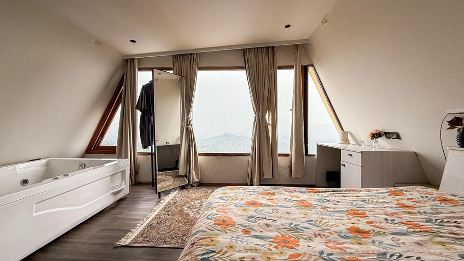 Bedroom 3, Himadvaya - The Himalayan Prism, Almora
