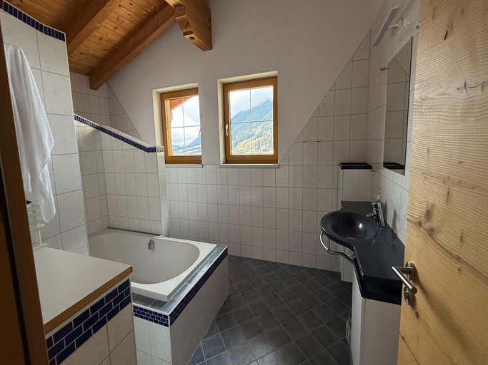 Bathroom 3, Family Apartment in Neustift with Sauna and Garden, Innsbruck Land