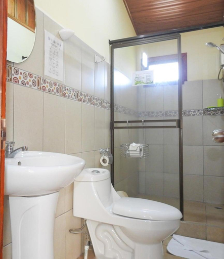 Bathroom, Hotel Casa Madonna, Puntarenas