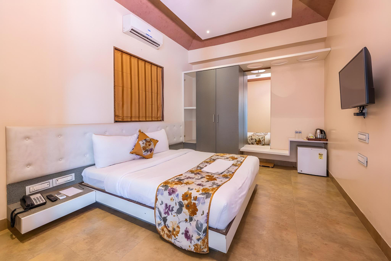 Bedroom 4, Saya Grand Resort By Treat Thane, Thane