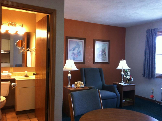 Others 5, East Street Inn Suites, Tipton