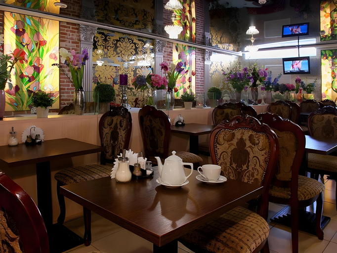 Food & Drinks 3, Sunflower River Hotel Moscow, Central