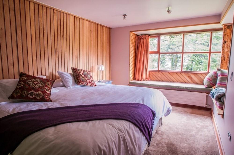 Bedroom 2, Yelcho en la Patagonia, Palena