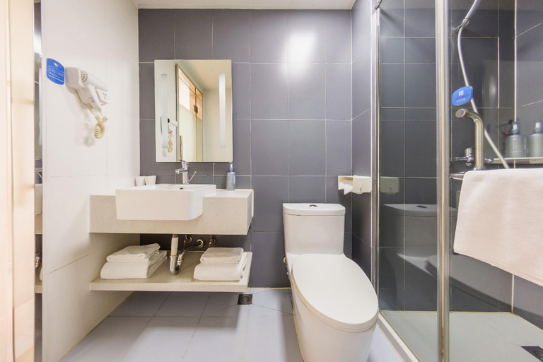 Bathroom 3, Hanting Hotel Shuozhou Minfu Dong Street, Shuozhou