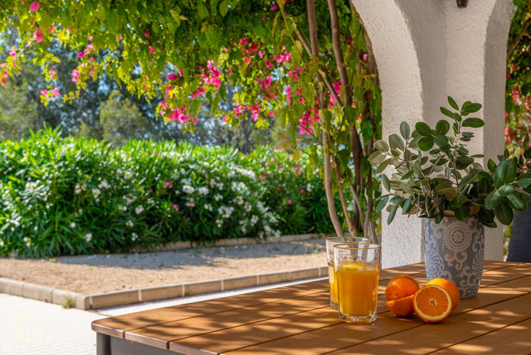 Food & Drinks, Villa Fumepacoon by Abahana Villas, Alicante