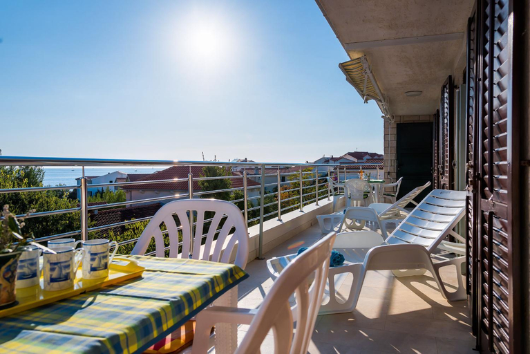 Others 4, Apartments Kobaslic, Rogoznica