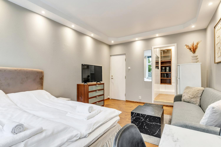 Bedroom 3, Fløyen Apartments, Bergen