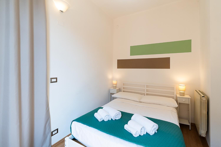 Bedroom 2, Palazzo delle Guglie by Postcardsfrom, Verona