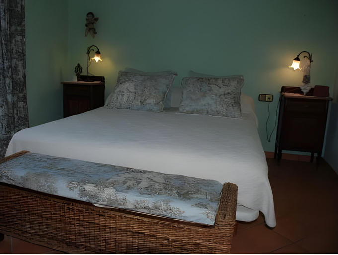 Bedroom 4, Hostalet dels Indians, Girona
