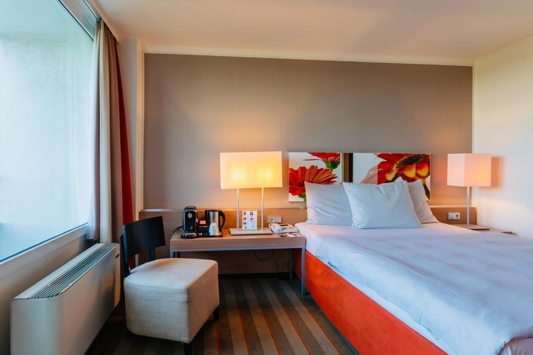 Bedroom 4, H4 Hotel Frankfurt Messe, Frankfurt am Main