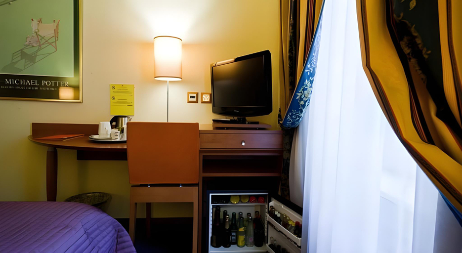 Bedroom 3, Admiral Hotel, Genève