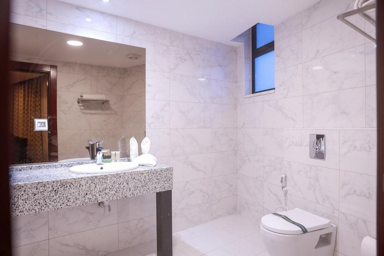 Bathroom 4, Strand Hotel, Amman