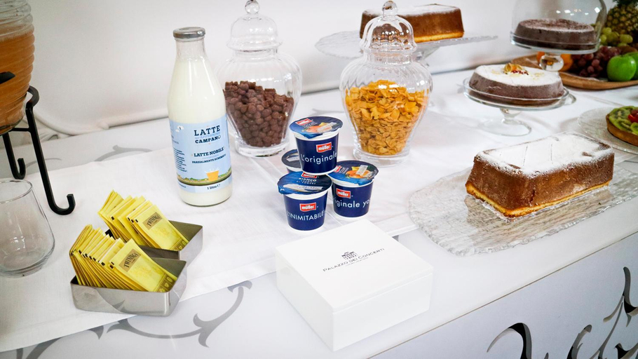 Food & Drinks 3, Palazzo dei Concerti, Napoli