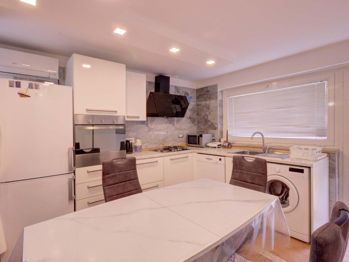 Others 4, Apartments & rooms Jagoda, Izola