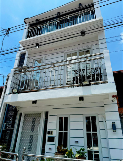 Exterior & Views 1, Entire House The White Haven in Clark , Mabalacat