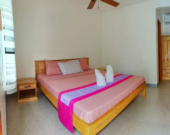 Bedroom 3, Beyond Island, Moalboal