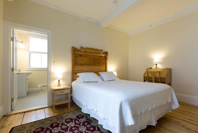 Bedroom 2, The Salem Inn, Essex