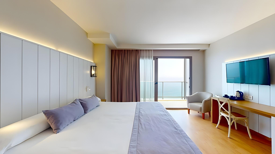 Bedroom 3, Estival Torrequebrada, Málaga