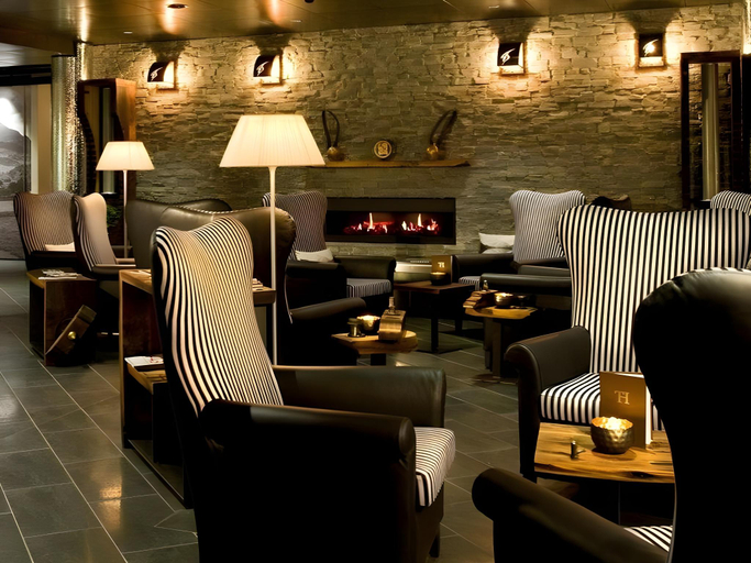 Public Area, Boutuquehotel Thessoni Classic Zurich, Dielsdorf