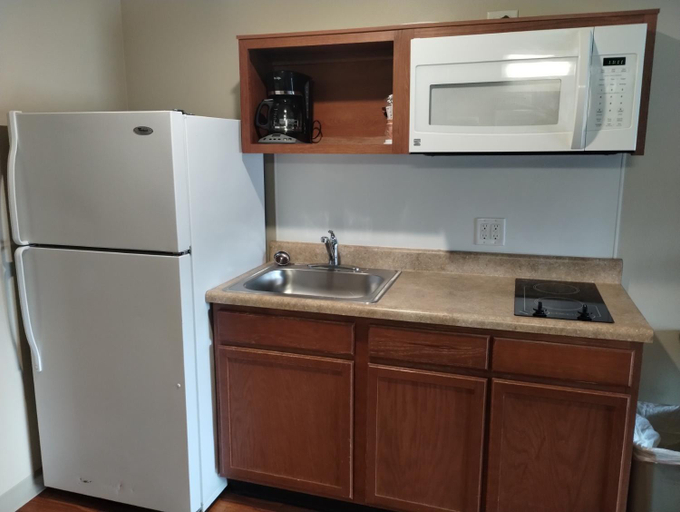 Kitchen, Suburban Studios Extended Stay Hotel, McKenzie