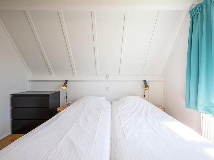 Bedroom 2, Holiday Home in Texel near the Beach, Texel