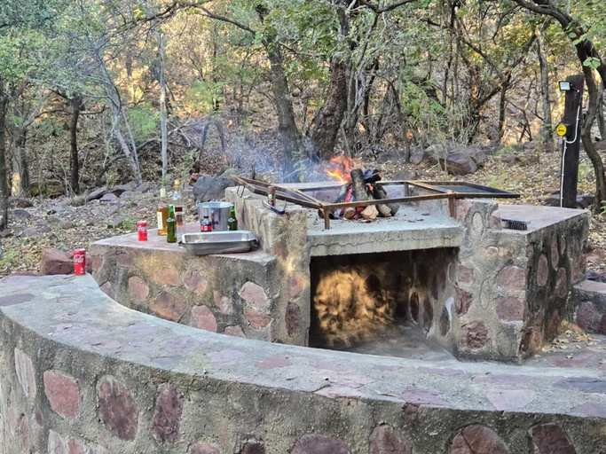 Food & Drinks, Waterfall Safari Lodge, Nkangala
