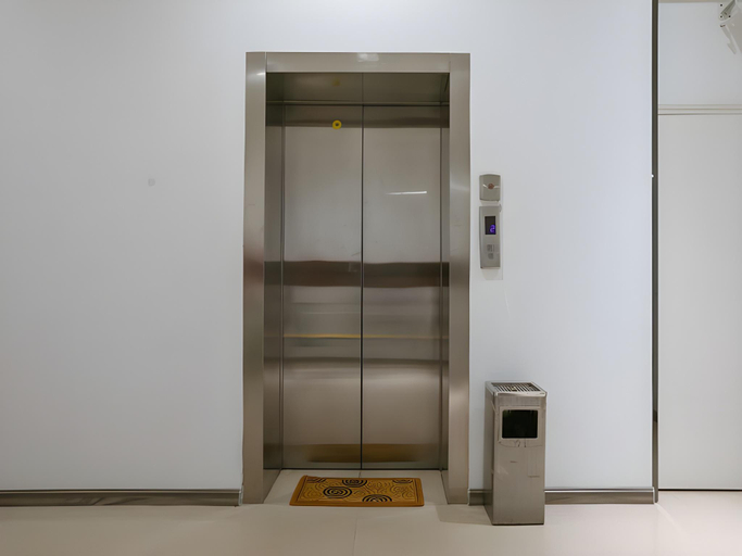 Others 4, Shell Xinxiang Weibin District Railway Station Department Store Hotel, Xinxiang