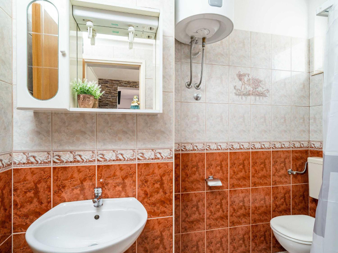 Bathroom 2, Apartment studio for 3 people, Lumbarda