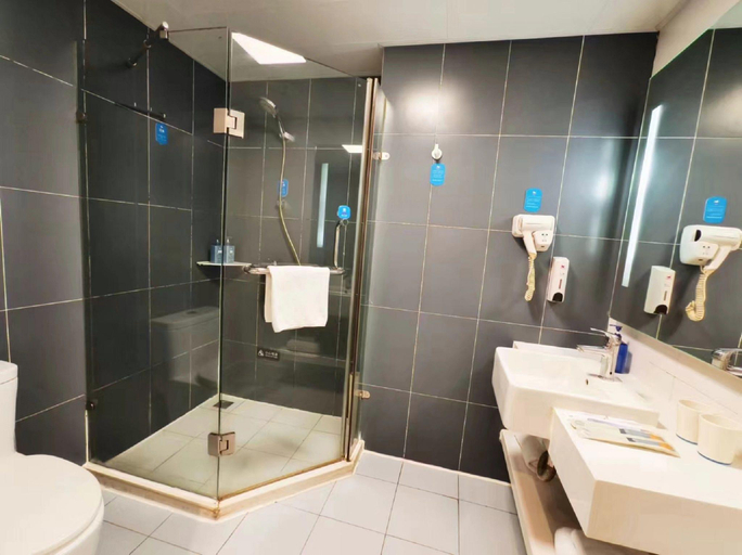 Bathroom 4, Hanting Hotel Xi'an Daminggong Wanda, Xi'an
