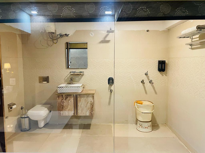Bathroom, Hotel ML Pride , Patiala