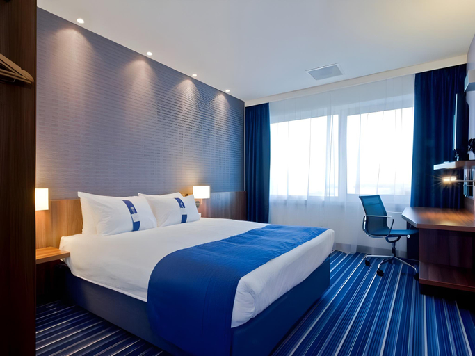 Bedroom, Holiday Inn Express LONDON - VAUXHALL NINE ELMS by IHG, London